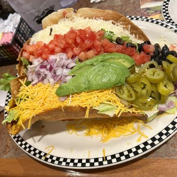 Black Bear Diner St Charles - Grilled chicken taco salad, but the chicken was on the side, so not shown on the salad in this picture - Diners Near Me - St.Charles, Missouri