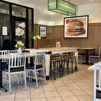 Chick-fil-A - Dining Area - Fast Food Near Me - Laguna Niguel, California Chick-fil-A - Dining Area - Fast Food Near Me - Laguna Niguel, California
