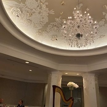 The Dining Room at Victoria & Albert’s - New American Near Me - Lake Buena Vista, Florida The Dining Room at Victoria & Albert’s - New American Near Me - Lake Buena Vista, Florida