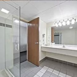 Bay Shore Resort - Bathroom