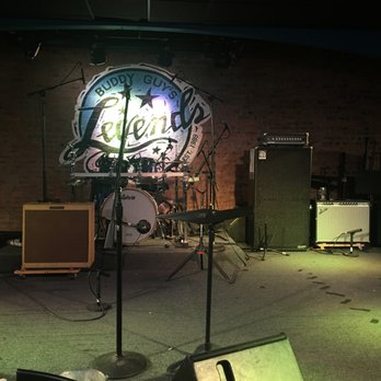 Buddy Guy's Legends - the stage - Jazz & Blues Near Me - Chicago, Illinois