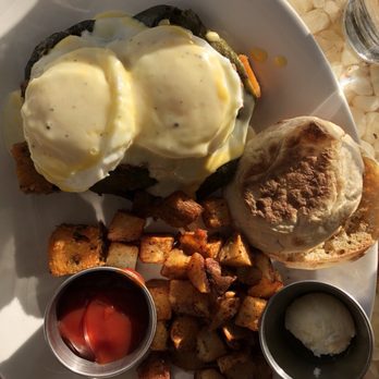 Daily Dose Old Town Bar & Grill - Breakfast & Brunch Near Me - Scottsdale, Arizona