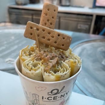 I-CE NY Deerbrook Mall - a cup of noodles with a cracker sticking out of it - Ice Cream & Frozen Yogurt Near Me - Humble, Texas I-CE NY Deerbrook Mall - a cup of noodles with a cracker sticking out of it - Ice Cream & Frozen Yogurt Near Me - Humble, Texas