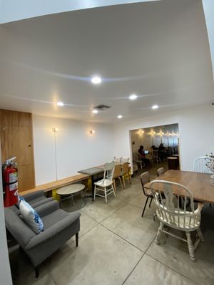 Melrose Squeeze by null