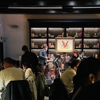 Verse - The vibe - Seafood Near Me - Toluca Lake, California