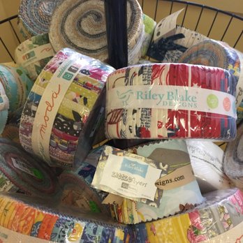 Sew Suite Studio - Fabrics, pre-cuts, patterns and inspiration all here - Sewing & Alterations Near Me - Summerville, South Carolina
