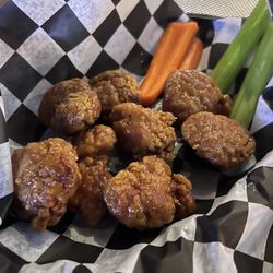 Happy Hours Bar And Grill - Lemon pepper, wet, boneless wings