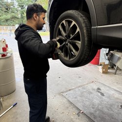 Citgo Auto Repair - Removing Rear Right Tire