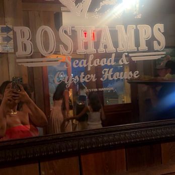 Boshamps Oyster House - Cajun/Creole Near Me - Destin, Florida Boshamps Oyster House - Cajun/Creole Near Me - Destin, Florida