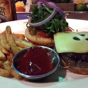 Doc B's Restaurant + Bar - The Napa - New American Near Me - Chicago, Illinois