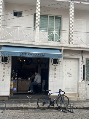 Café Avellaneda by null