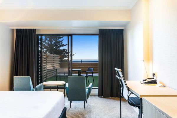 Stamford Grand Adelaide Hotel by null