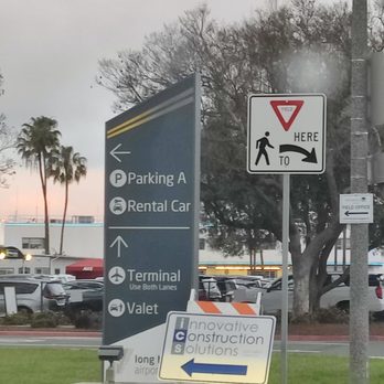 Hertz Rent A Car - Look for this green sign when returning the rental car - Car Rental Near Me - Long Beach, California