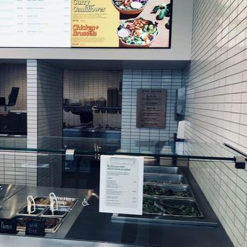 sweetgreen - Healthy Salads, Wraps, and Bowls - It looks modern & New - Salad Near Me - Oak Brook, Illinois