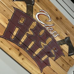 Class Axe Throwing
