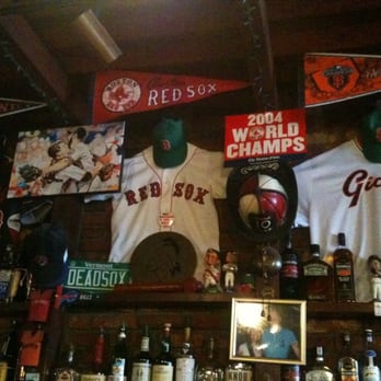 Sully's Marina Lounge - Giants/Red Sox decor - Lounges Near Me - San Francisco, California Sully's Marina Lounge - Giants/Red Sox decor - Lounges Near Me - San Francisco, California