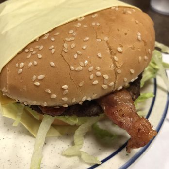 Harry's Cafe - This bacon cheeseburger was very dry with hard bacon! - American Near Me - Perris, California