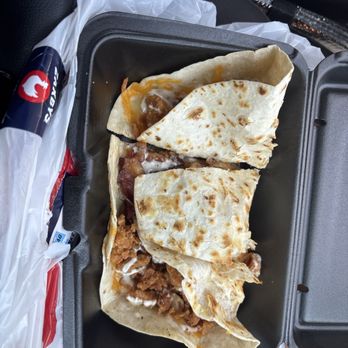 Zaxbys - Fast Food Near Me - Buda, Texas
