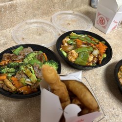 China Bowl - Hunan Beef, Szechuan Chicken, Hot n Sour Chicken and House Special Lo mein