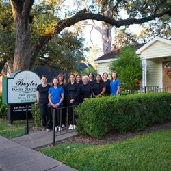 Boyles David C Jr DDS - Boyles Family Dentistry team