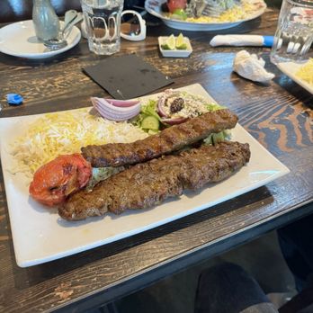 Blu Olive Mediterranean Bistro - Barg - Mediterranean Near Me - Portland, Oregon