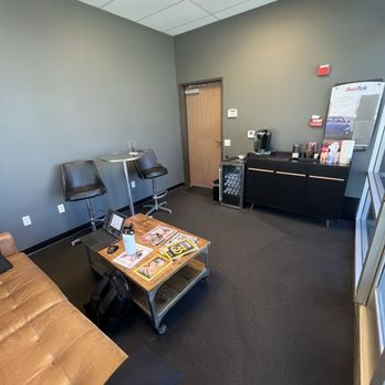 Dent Evo - Waiting room very hospitable - Mobile Dent Repair Near Me - Upland, California