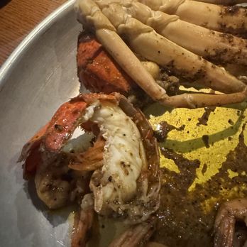 Red Lobster - Overcooked seafood. Tiny crab. - Seafood Near Me - Saint Cloud, Minnesota