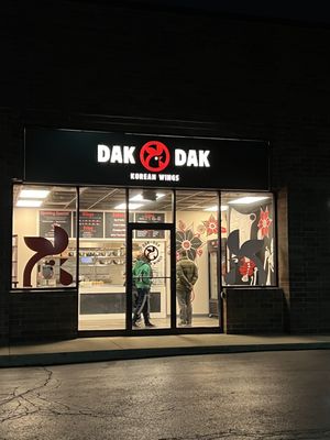 Dak Dak Wings by null