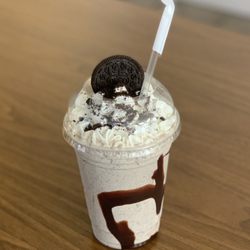 Mantis Cafe And Juice Bar - MILKSHAKE DE OREO