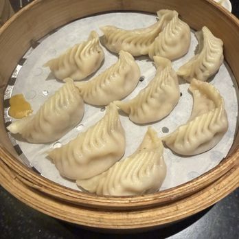 Din Tai Fung - Chicken Dumplings (10 each)dumplings - Taiwanese Near Me - Arcadia, California Din Tai Fung - Chicken Dumplings (10 each)dumplings - Taiwanese Near Me - Arcadia, California