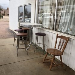 Roberts Drive-In - Outside seating