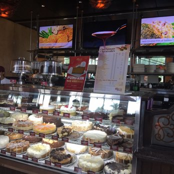 The Cheesecake Factory - Cake display - American Near Me - San Juan, Puerto Rico