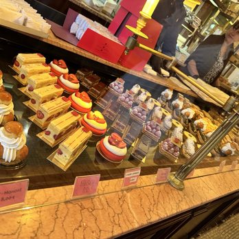 Carette - Pastries - Tea Rooms Near Me - Paris, 75 Carette - Pastries - Tea Rooms Near Me - Paris, 75