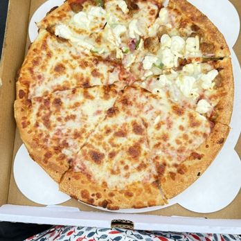 Merlins Pizza - Pizza Near Me - Destin, Florida