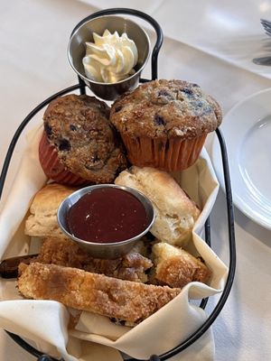 Old Vinings Inn by null