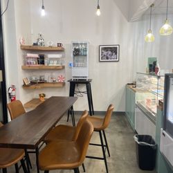 Tifa Chocolate & Gelato - Interior