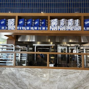Levain Bakery - Bakeries Near Me - Venice, California Levain Bakery - Bakeries Near Me - Venice, California