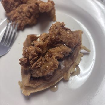 Division Street Diner - Made some chicken and waffles - Diners Near Me - Arlington, Texas