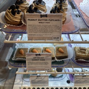 Three Dog Bakery Encino - Peanut butter yummy!! - Pet Stores Near Me - Los Angeles, California Three Dog Bakery Encino - Peanut butter yummy!! - Pet Stores Near Me - Los Angeles, California