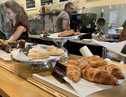 Lake and Bryant Cafe by null