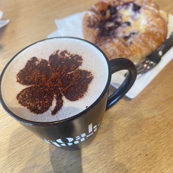The Oak House Durham - Hot chocolate and a blueberry and cheese danish - Wine Bars Near Me - Durham, North Carolina The Oak House Durham - Hot chocolate and a blueberry and cheese danish - Wine Bars Near Me - Durham, North Carolina