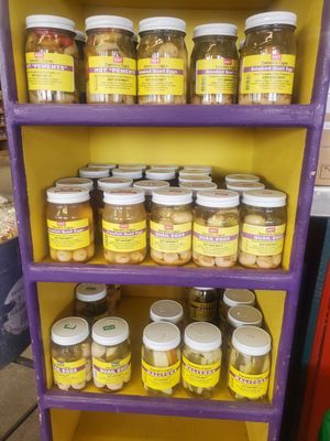 Fresh Pickins Market by null