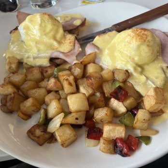 Monte Carlo - Eggs Benny 10/10 - American Near Me - New York, New York Monte Carlo - Eggs Benny 10/10 - American Near Me - New York, New York