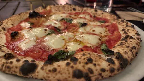 Benchmark Pizzeria by null