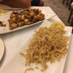 Las Cañas - Chipirones y chanquetes frito