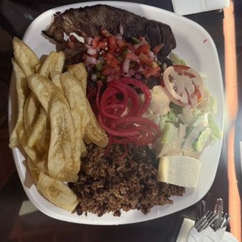 La Casa Honduras - Casamiento de Carne - Latin American Near Me - Los Angeles, California