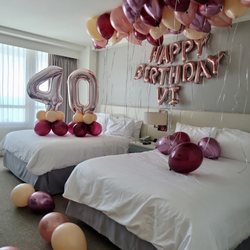 Bond Party - Beautiful surprise set up
