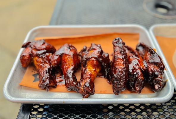 Photo of Fox Bros. Bar-B-Q - Atlanta, GA, US. 6 Wings Smoked