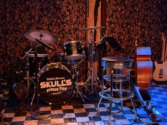 Skull's Rainbow Room by null