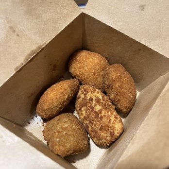 Dessert Cafe - Jalapeo Poppers With Cream Cheese ( 5 Pieces) - Waffles Near Me - Berkeley, California